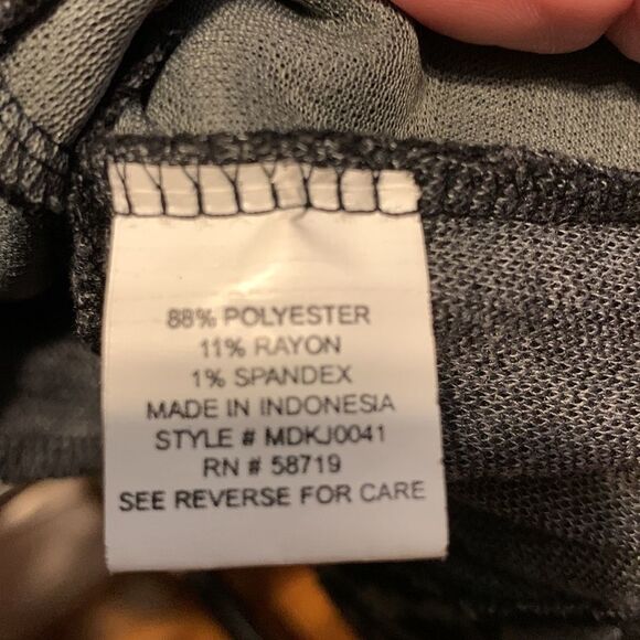 Notations size medium long sleeve zipper jacket with front zipper pockets - Picture 4 of 5